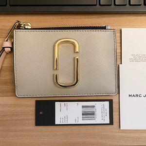 Authentic Marc Jacobs Snapshot Top Zip Wallet ***New Condition***